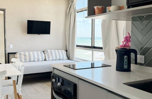 Miramar Apartment | Beachfront Ocean View Apartment