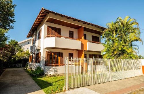 Cachoeira do Bom Jesus Apartment | Beautiful apartments close to the beach STACY