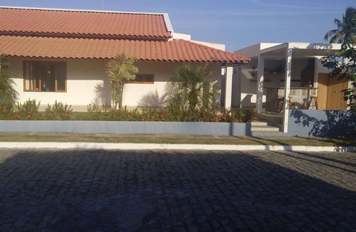 Barra de Sao Miguel House | BEAUTIFUL BEACH HOUSE IN SÃO MIGUEL BAR
