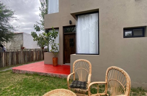 Cafayate Cabin | Beautiful cabin with pool for 5, with a spectacular view of the mountains.