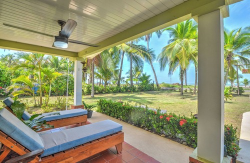 Parrita House | Beautiful beachfront home with a private pool in between Jaco & Manuel Antonio.