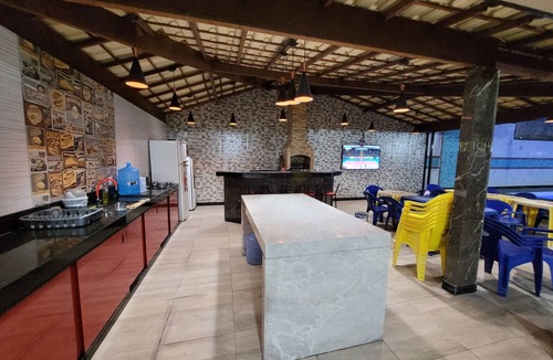 Praia do Morro House | Beautiful DUPLEX - SUPER SPACIOUS. The ONLY 800 METERS FROM THE BEACH, 4 ROOMS