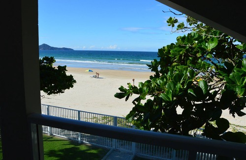Canto Grande House | Beautiful house on the sand in Bombinhas - SC