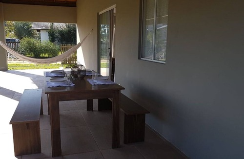 Arroio House | Beautiful house with Wi-Fi, swimming pool and barbecue.