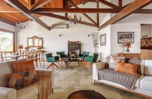 Florianopolis House | Beautiful Mansion with Jacuzzi and Lagoon View