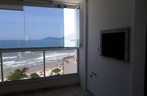 Centro Apartment | Beautiful Ocean Front Apt