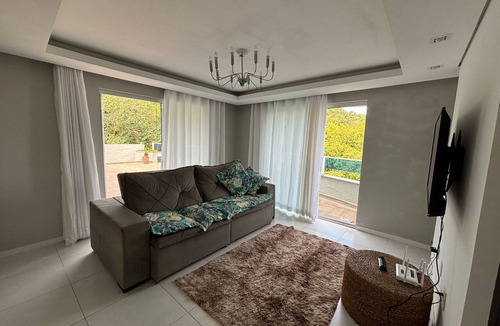 Jurere Apartment | Beautiful penthouse with a view.