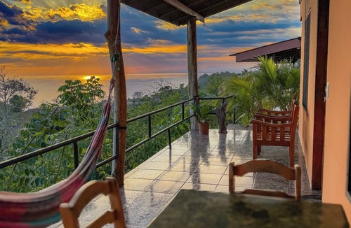 Manuel Antonio House | Beautiful Sunset House