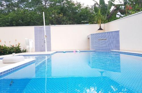 Lagoinha House | Bela Casa Terrea na Praia da Lagoinha Ubatuba com Piscina, Ar Condicionado, Churrasqueira e Forno a Lenha
