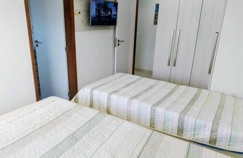 Prainha Apartment | Belo apê de 2 quartos com ar-condicionado na quadra da praia!