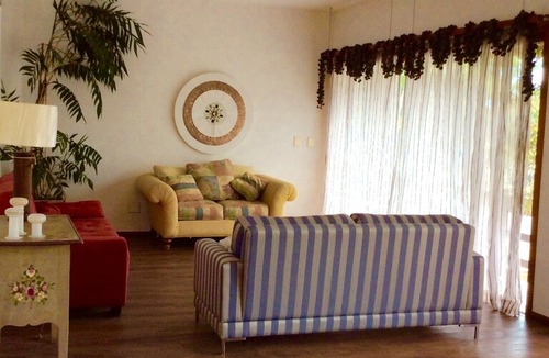 Jurere Internacional House | BLUE HOUSE IN INTERNATIONAL JURERÊ