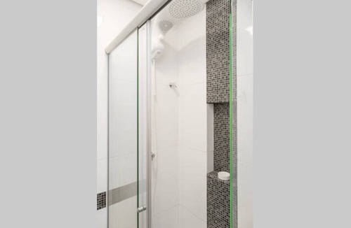 Cidade Baixa Apartment | BnB Studio 22m2 Magazine Featured With Free Garage 200m Away