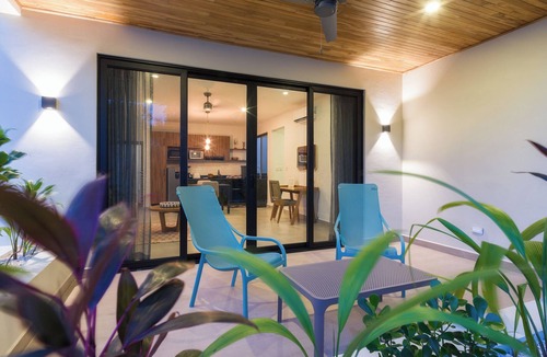 Playa Langosta Apartment | Bo Jungle - Steps to Tamarindo Beach - Surf & Pool #3