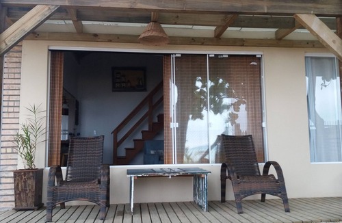 Zimbros House | Bombinhas, Zimbros Beach, beachfront. Right on the sand! There is no shortage of water.