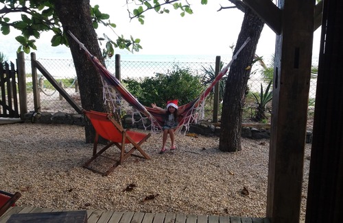 Zimbros House | Bombinhas, Zimbros Beach, beachfront. Right on the sand! There is no shortage of water.