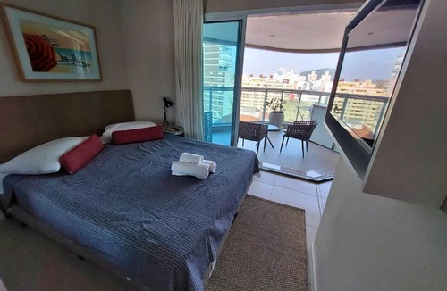 Pompeia Apartment | Book Santos Unique 1604 Vista Mar Pertinho da Praia