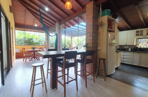 Campeche House | Cozy house with Jacuzzi in a gated community, Praia do Campeche, Floripa, SC
