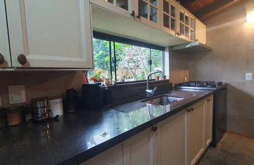 Campeche House | Cozy house with Jacuzzi in a gated community, Praia do Campeche, Floripa, SC