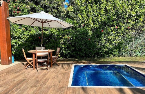 Manguinhos House | Mansion with pool in front of stylish beach - Búzios