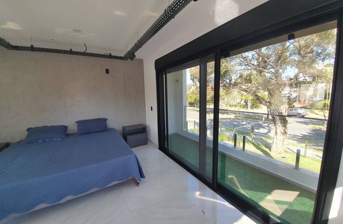 Jurere Internacional House | Modern High Standard Mansion on Av. Buzios
