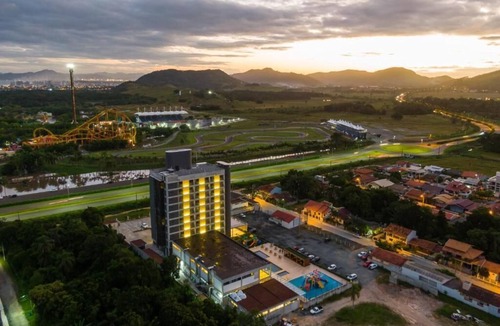 Praia da Armacao do Itapocoroi Apartment | Solar Pedra da Ilha