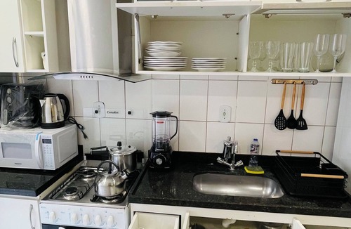 Santos Dumont Apartment | Apartment with queen bed, smart TV, garage, air and Wi-Fi. Pets allowed