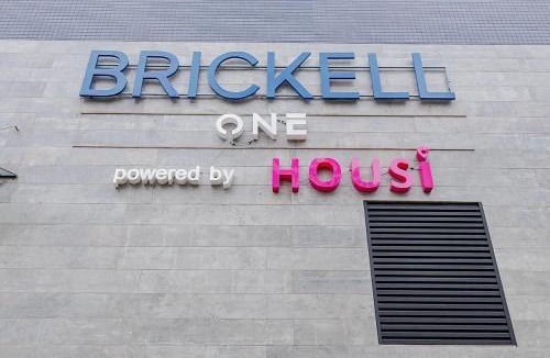Reboucas House | Brickell One by Housi, prédio com academia próximo à rodoviária