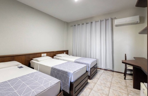 Amambai Hotel | Bristol Exceler Plaza Hotel