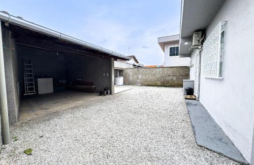 Brusque House | Brusque: Casa aconchegante com piscina