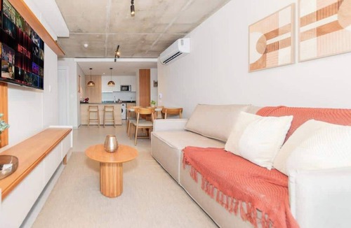 Asuncion Apartment | Business Stay | Steps to Malls | BBQ, Pool & Gym