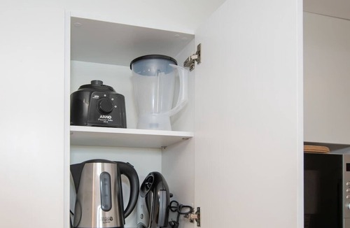 Asuncion Apartment | Business Stay | Steps to Malls | BBQ, Pool & Gym