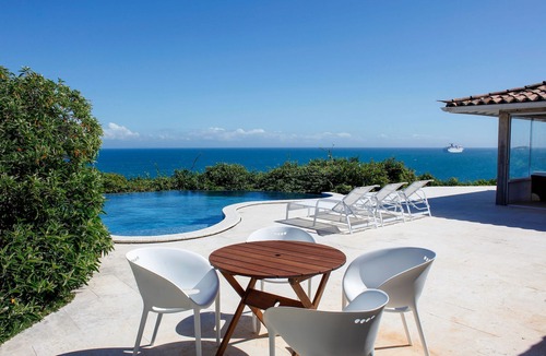Enseada do Gancho Villa | Buz021 - Beachfront villa with pool in Buzios