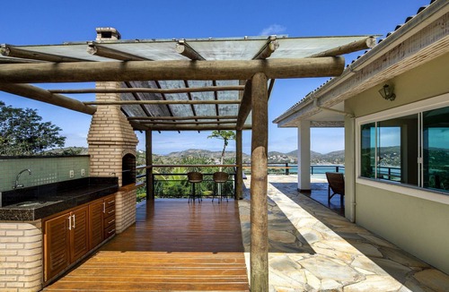 Buzios Villa | Buz056 - Luxury 4 bedroom villa with pool in Búzios