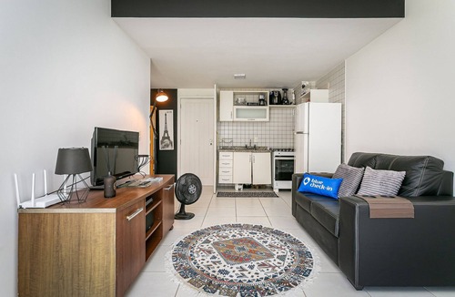 Porto da Lagoa Condo | By the lagoon: beautiful view and 1GB internet