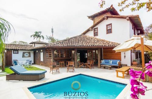 Porto Belo House | Bz34 House with Pool and Sauna 300 m from the beach!