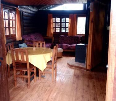Capilla del Monte Ski Chalet | Cabaña Alcione