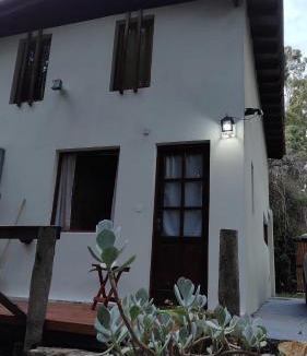 Bosque Peralta Ramos Apartment | Cabaña Bosque Peralta Ramos para 4 personas, 2 dormitorios