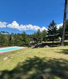 Villa Yacanto Ski Chalet | Cabaña de montaña con pileta en hermoso predio