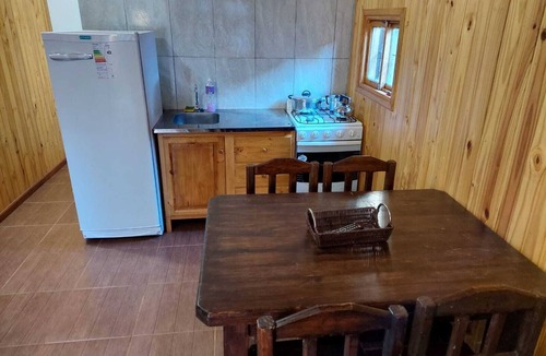 Zona Granja Cabin | Cabaña Familiar con pileta, cerca de varios atractivos turísticos!
