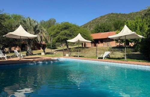 Villa General Belgrano Ski Chalet | Cabañas Casa Raiz VGB