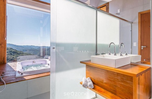 Anitapolis House | Cabana acolhedora c/jacuzzi na serra VST015