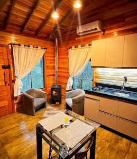 Bom Jardim da Serra Ski Chalet | Cabana Alpen Ville Rural com Banheira