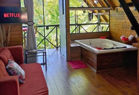 Imarui Ski Chalet | Cabana com Cachoeira Privativa