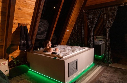 Ibicare House | Cabana com Hidromassagem e Vista, a 12km de Treze Tílias