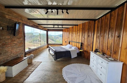 Southeast Region Ski Chalet | Cabana do Retiro Refúgio Rústico na Natureza!