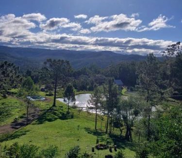 Doutor Pedrinho Ski Chalet | Cabana dos Cedros