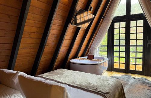 Domingos Martins Ski Chalet | Cabana dos Sonhos às margens do Rio Jucu