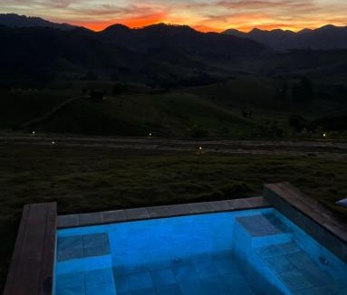 Goncalves House | Cabana Girassol com piscina aquecida e cesta para café da manhã