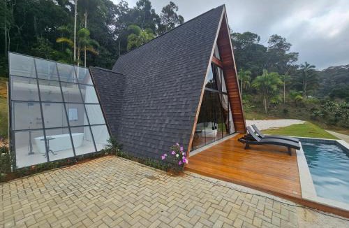 Domingos Martins Cabin | Cabana manavi com piscina aquecida e banheira Domingos martins