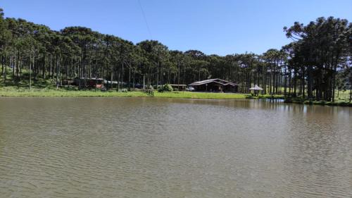 Bom Jardim da Serra House | Cabana no Lago, Paz e Aconchego